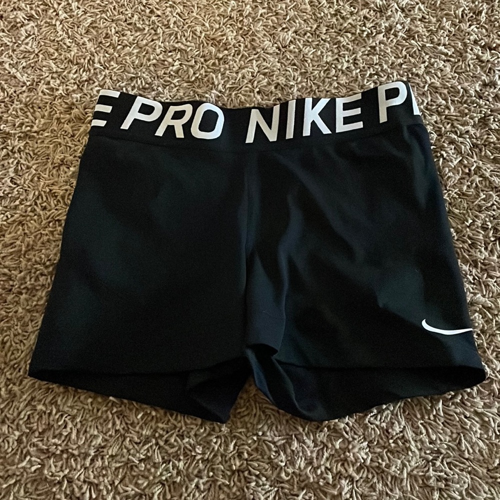 Black Nike pros